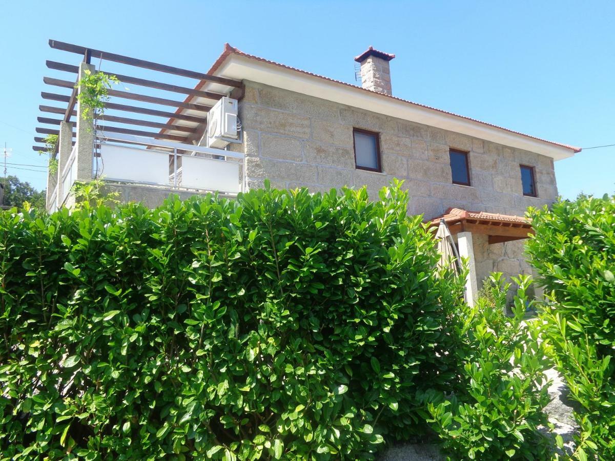 Bernardes House Guest House Castelo de Paiva Exterior photo